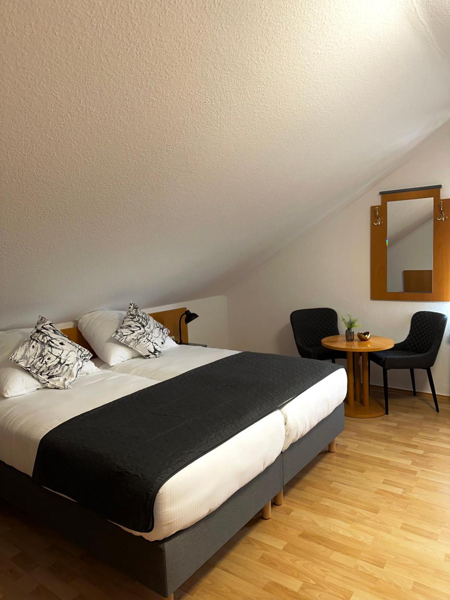 Hotel Restaurant Haus Odendahl Köln Eksteriør bilde